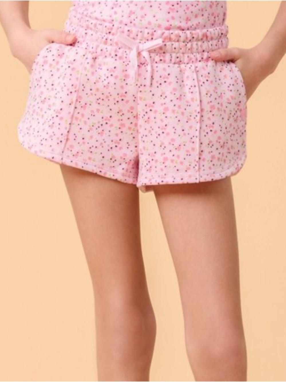 Blogilates girls pink floral marshmallow dolphin short NWT z